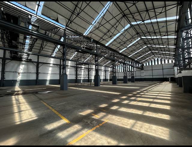 7,255M² WAREHOUSE TO LET IN EPPING INDUSTRIAL